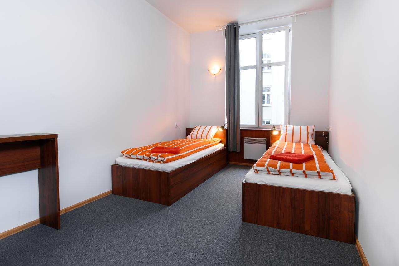 Constitution Square Rooms Warschau Buitenkant foto