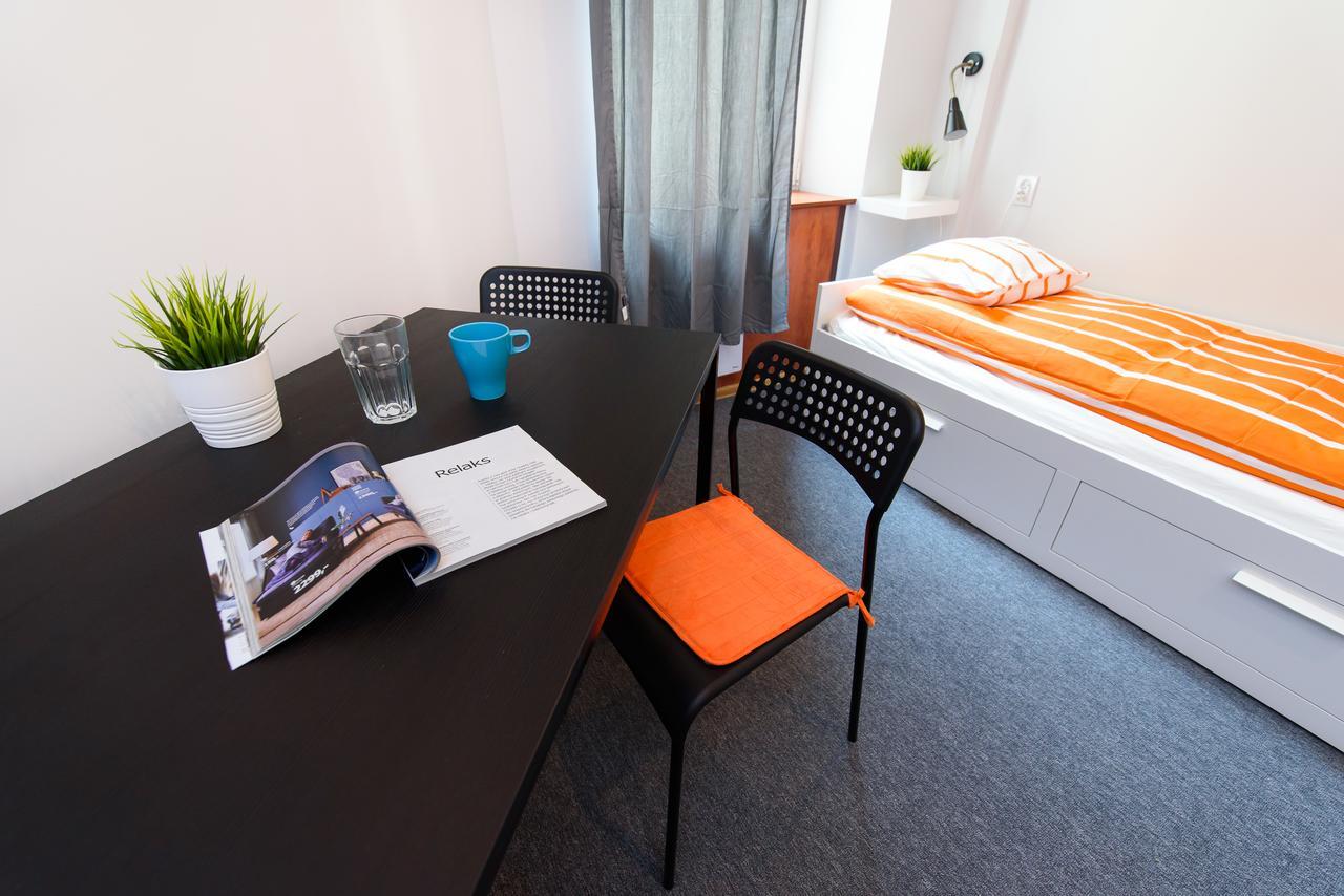 Constitution Square Rooms Warschau Buitenkant foto