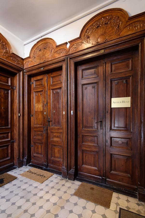 Constitution Square Rooms Warschau Buitenkant foto