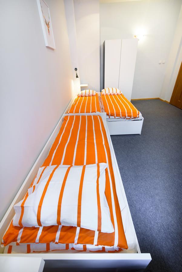 Constitution Square Rooms Warschau Buitenkant foto